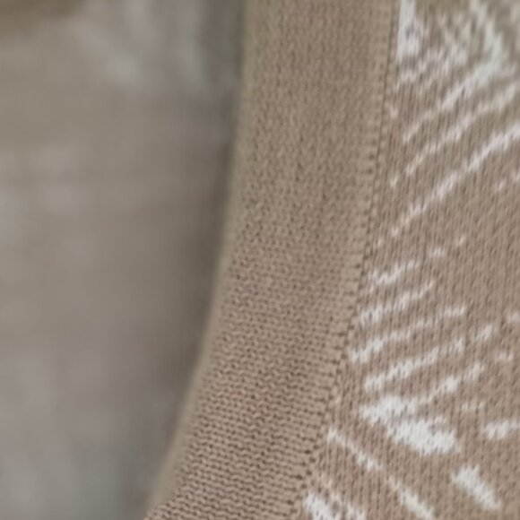 'MICHAEL KORS' Short Sleeve Scoop neck Sweater Size M Taupe/White NWT - Picture 8 of 14